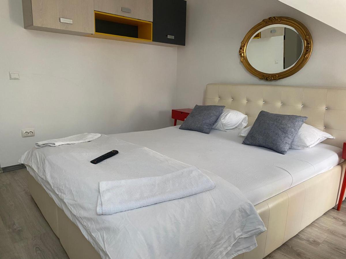 The Vintage - Wonderful Apartment In Best Location Craiova Luaran gambar