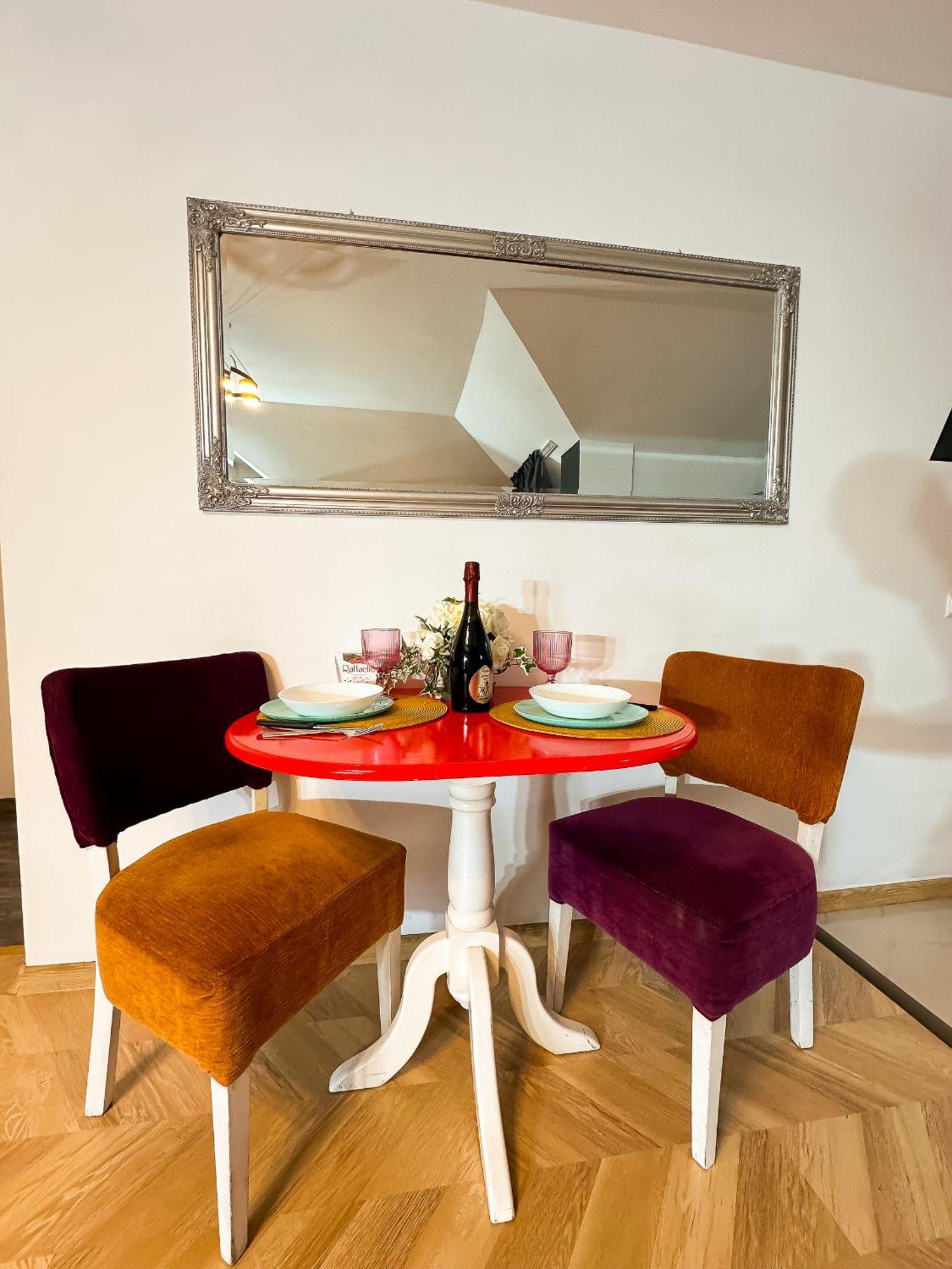 The Vintage - Wonderful Apartment In Best Location Craiova Luaran gambar